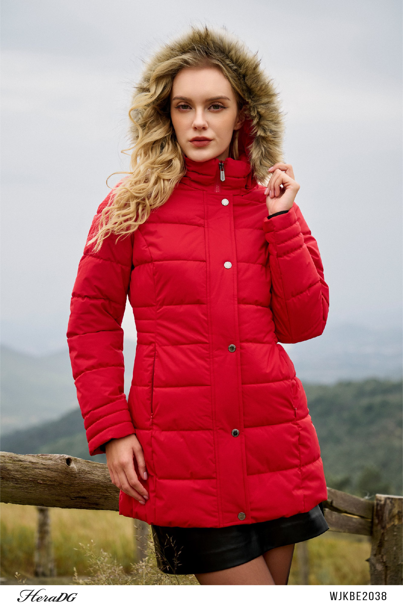 Ảnh của Áo phao 3 lớp dáng lỡ mũ lông tháo rời